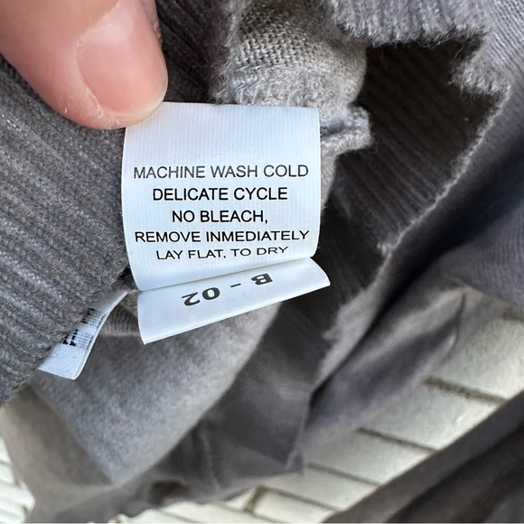 PLANET V-Neck Taupe Gray Lightweight Sweater Cotton Made in Peru High Low Pocket - Picture 8 of 9